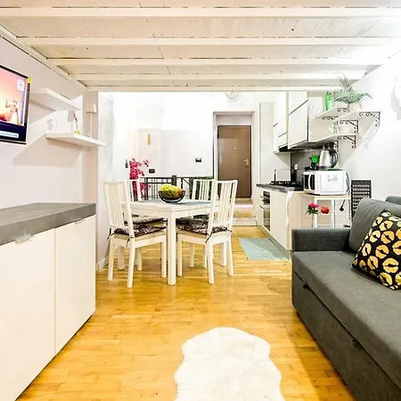 Appartement Nicma, A Small Candy Box In The Center