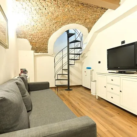 Nicma, A Small Candy Box In The Center Appartement *