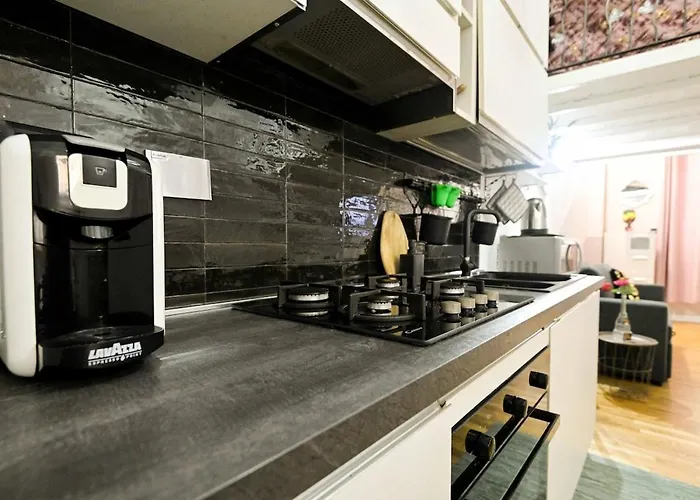 Апартаменты Nicma, A Small Candy Box In The Center